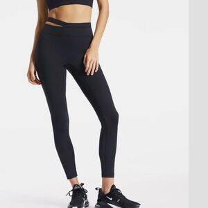 NWT - Bandier Women's Black High-Waisted Leggings